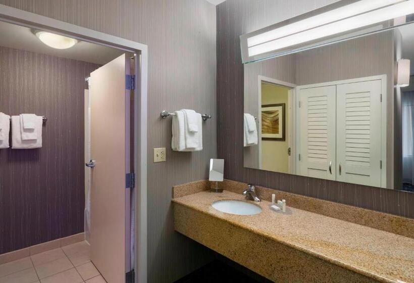 Отель Courtyard By Marriott Scranton Montage Mountain