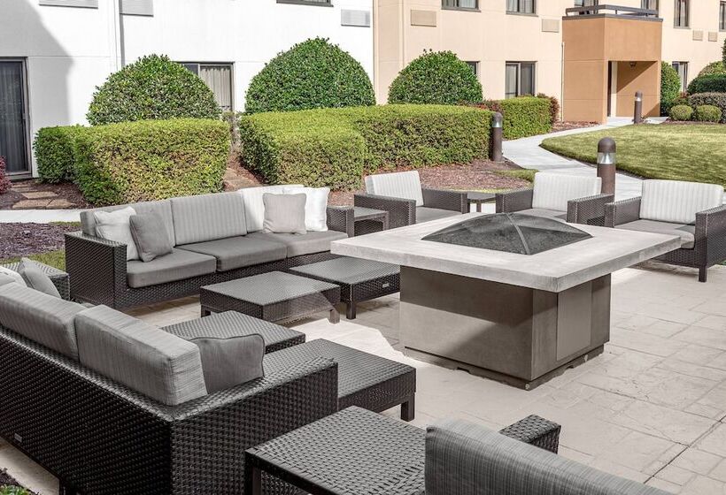 هتل Courtyard By Marriott Wilmington/wrightsville Beach