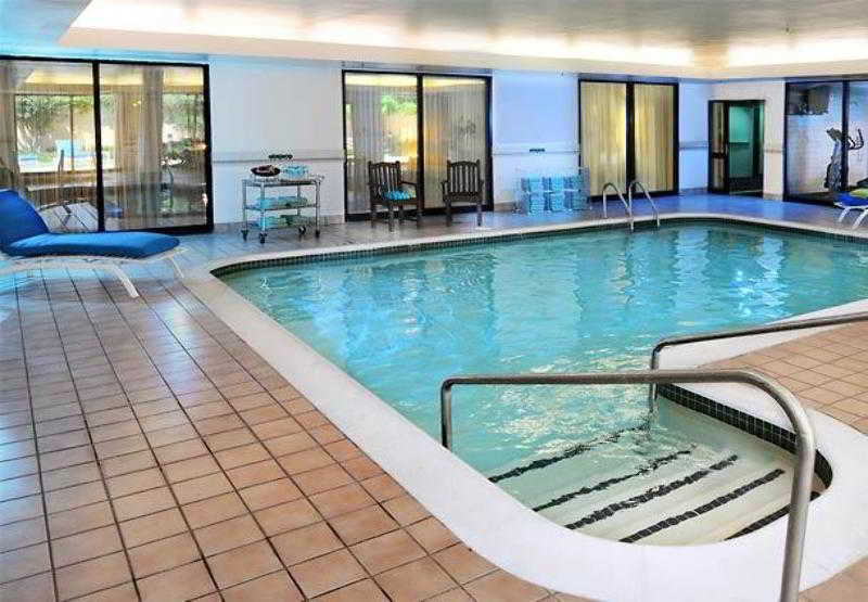 هتل Courtyard By Marriott Oklahoma City Northwest