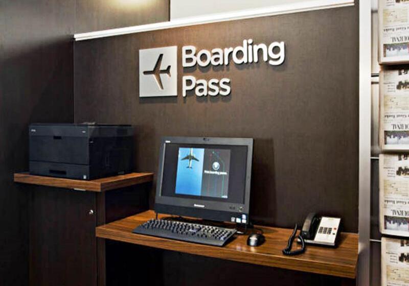 هتل Courtyard St. Louis Westport Plaza