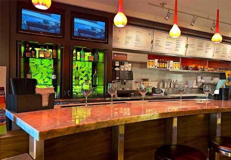 Отель Courtyard By Marriott Vacaville