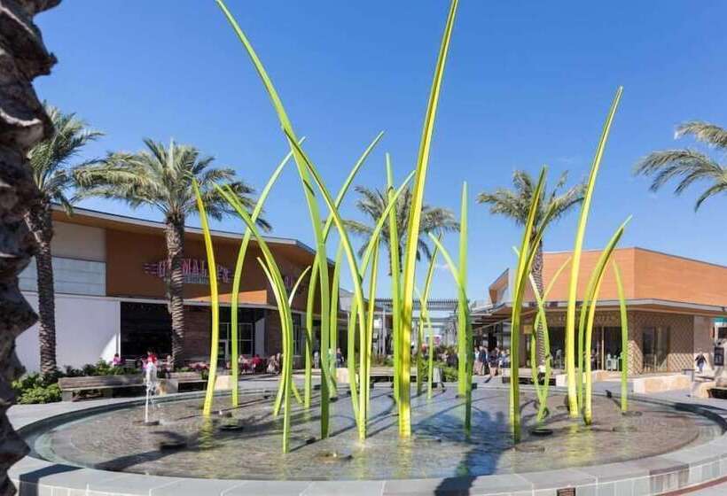 בית מלון כפרי Days Inn & Suites By Wyndham Webster Nasaclearlakehouston