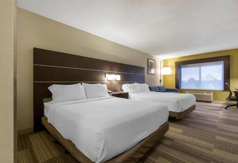 Отель Holiday Inn Express And Suites Chicago West   St Charles, An Ihg
