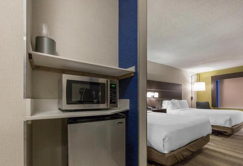 Отель Holiday Inn Express And Suites Chicago West   St Charles, An Ihg