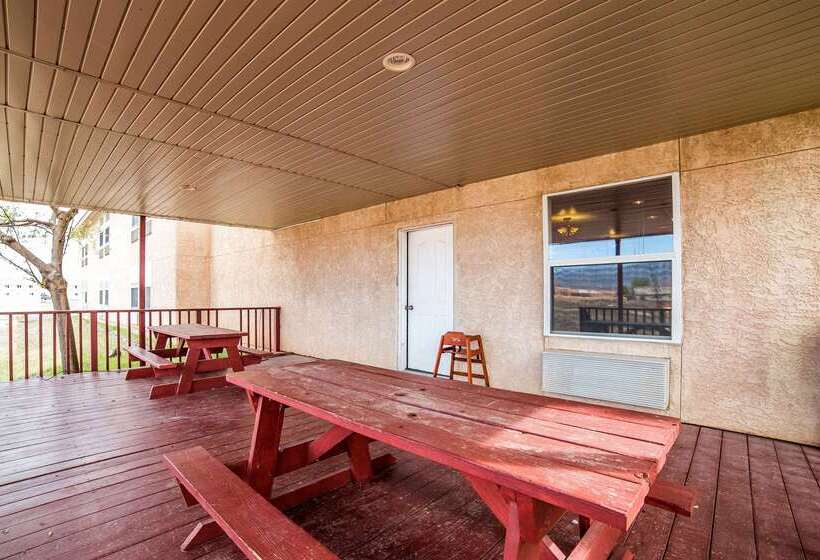 בית מלון כפרי Quality Inn Zion Park Area