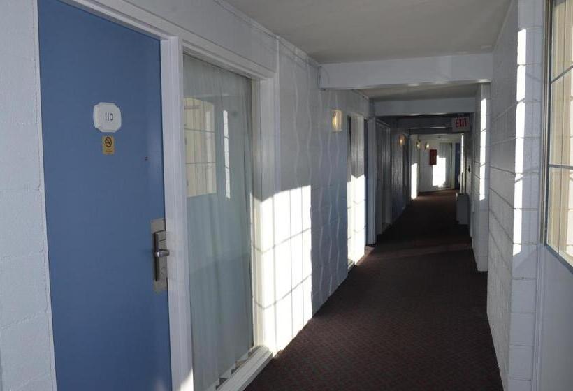 ホテル Red Carpet Inn & Suites Ebensburg