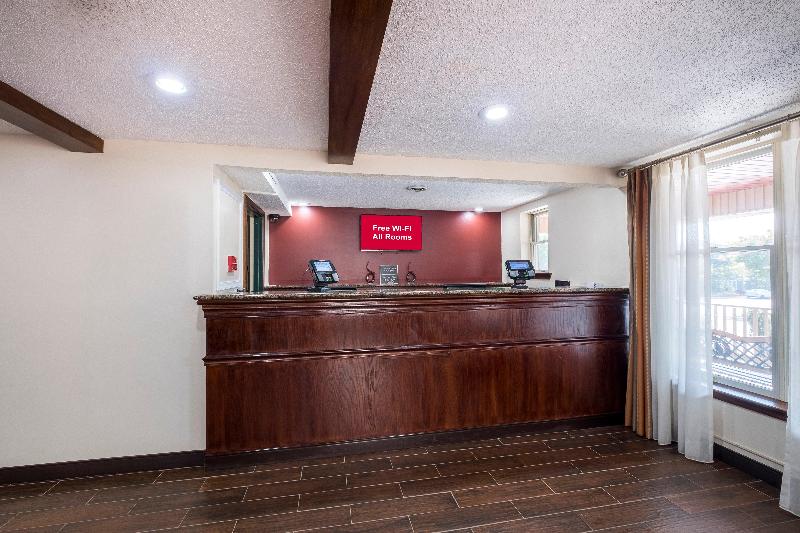 בית מלון כפרי Red Roof Inn & Suites Stafford, Va