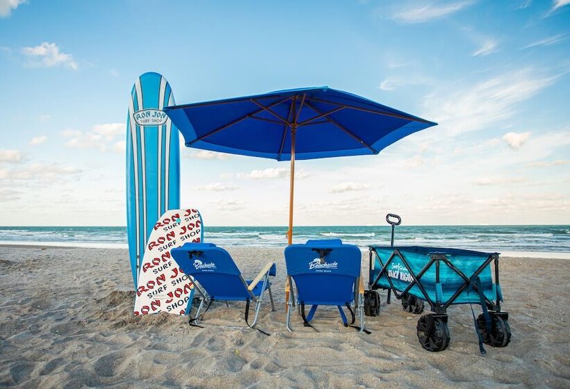 منتجع Beachside Hotel And Suites