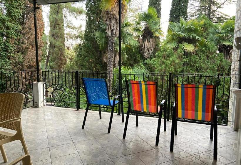 Gagra Hotel Printsevskii Zamok