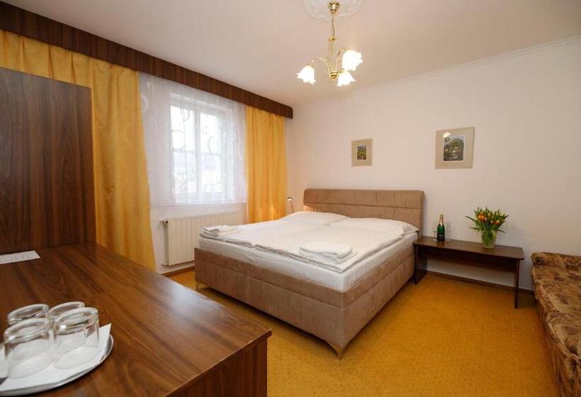 پانسیون Penzion Pomnenka