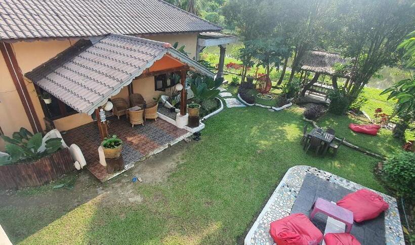 پانسیون Sumatra Cheeky Monkeys