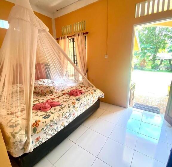 پانسیون Sumatra Cheeky Monkeys