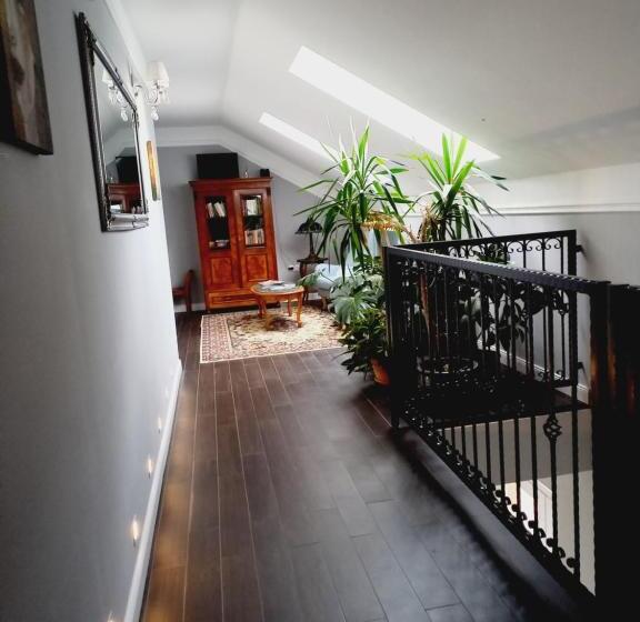 ペンション Varga Villa
