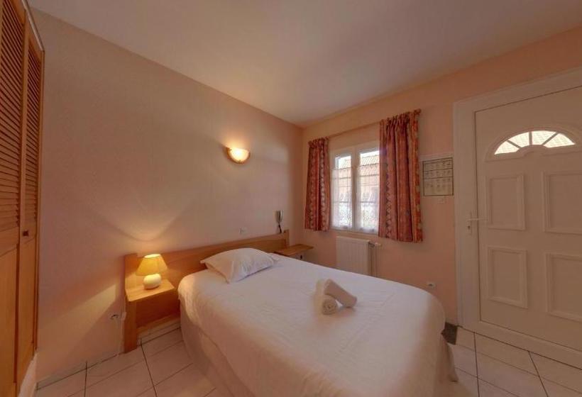 호텔 Logis   Hôtel & Restaurant L Envie Des Mets