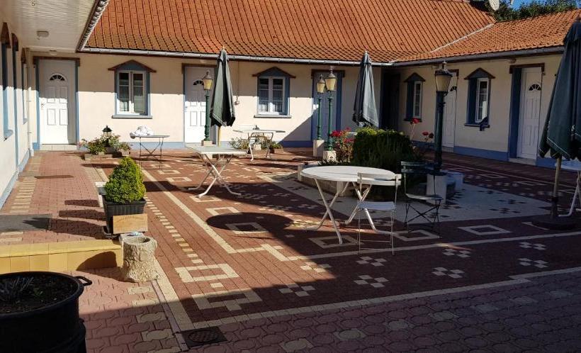 호텔 Logis   Hôtel & Restaurant L Envie Des Mets