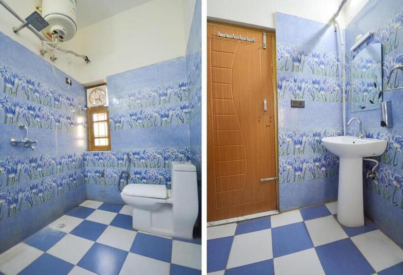 فندق Oyo 28000  Shivay Residency