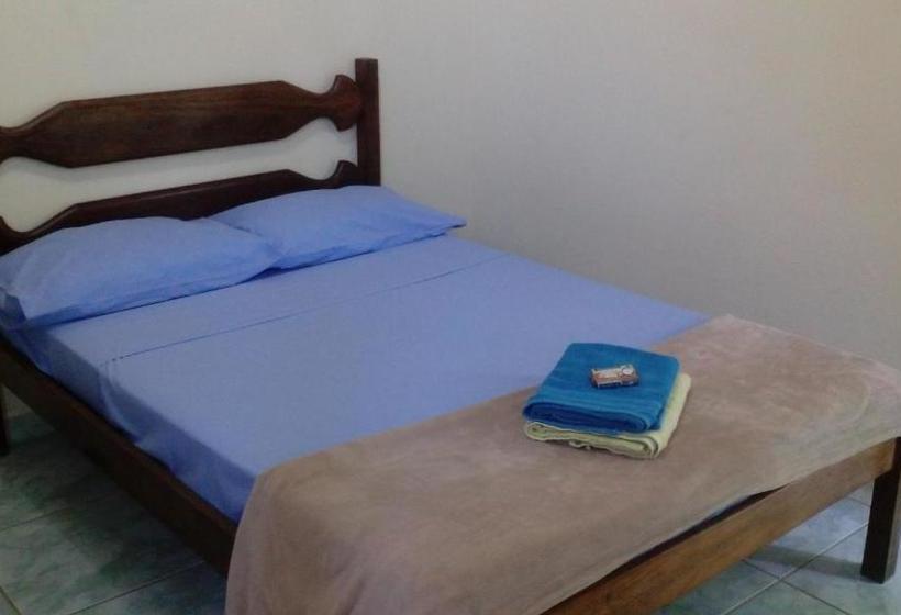 Hostel Pousada Moporã, A Antiga Pousada Do Waldir, Com Amplas Suítes No Centro De Aiuruoca