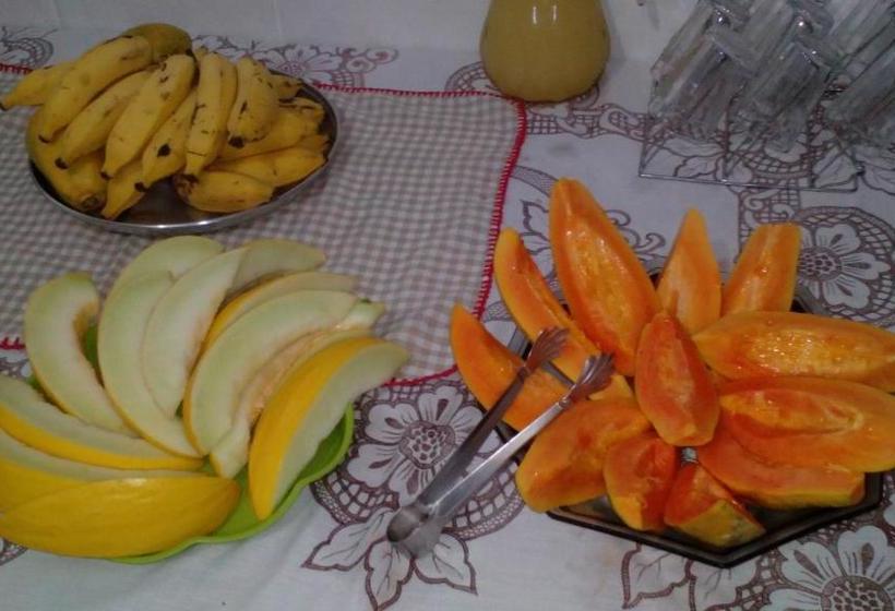 Hostel Pousada Moporã, A Antiga Pousada Do Waldir, Com Amplas Suítes No Centro De Aiuruoca