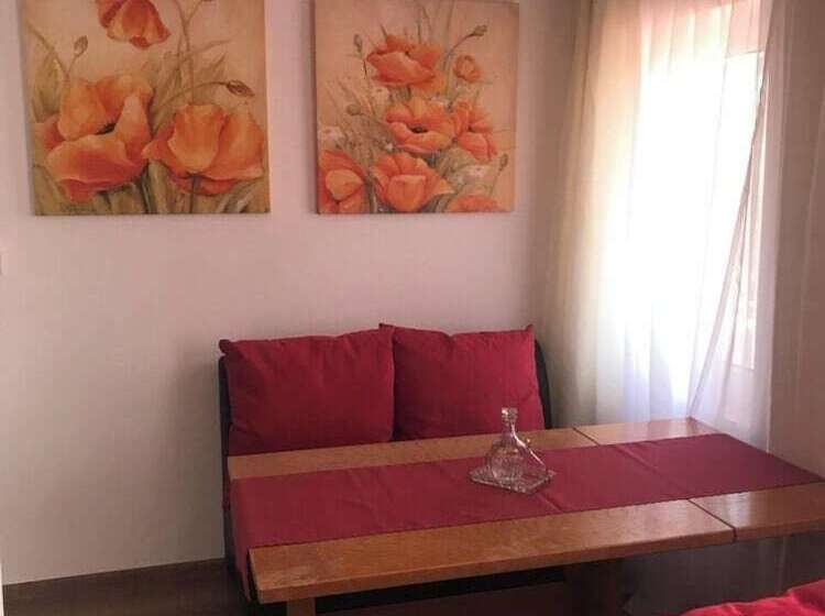 پانسیون Aurora Guest House