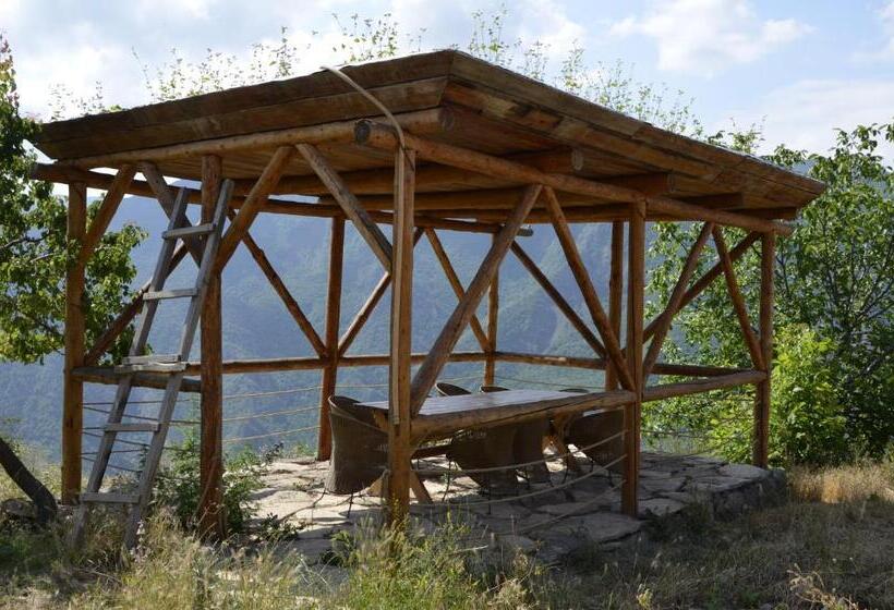 پانسیون Wings Of Tatev Private Villa