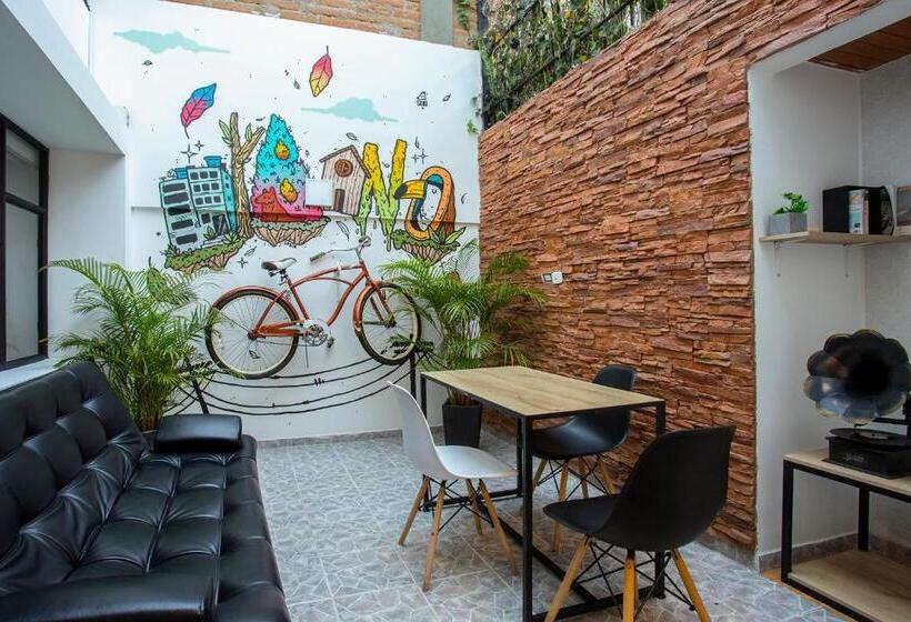 پانسیون Urbano Luxury