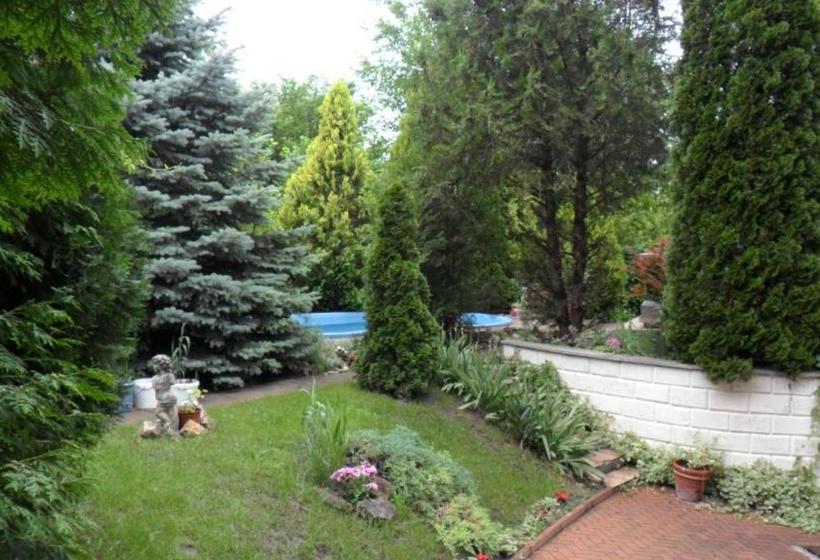 پانسیون Villa Gárdéna Gárdony