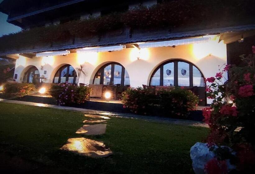 ペンション Villa Siana