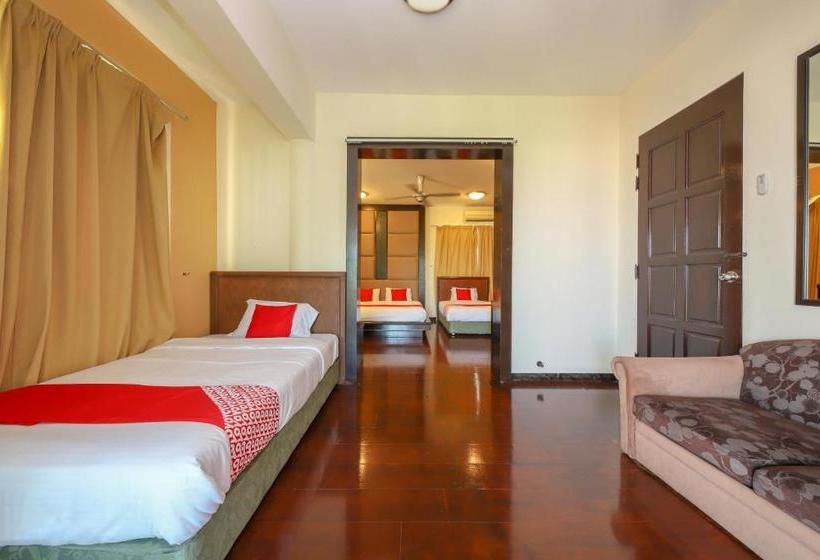 בית מלון כפרי Oyo 993 88 Mario S