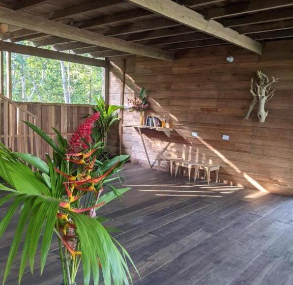 هتل Paraiso Escondido