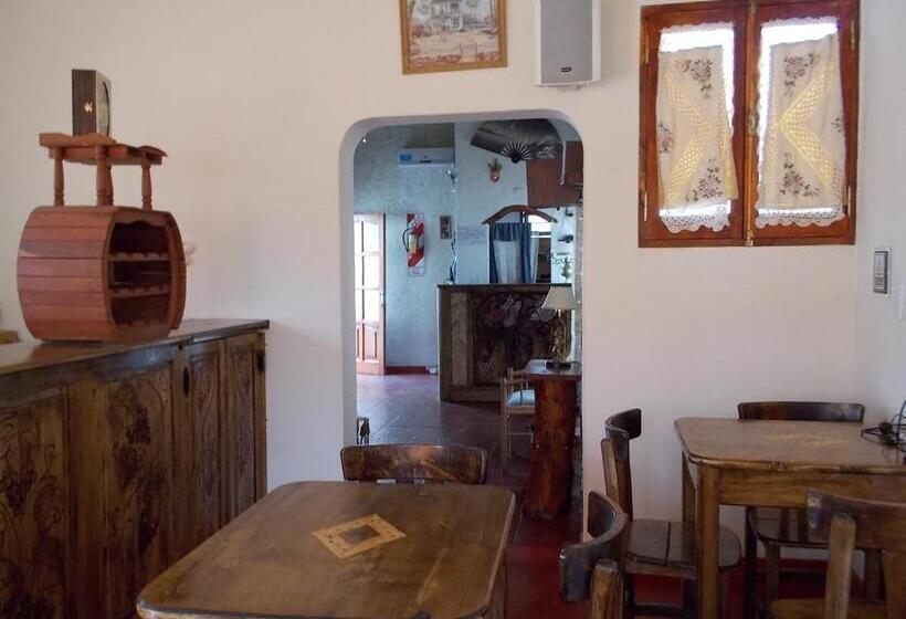 هاستل Divina Presencia