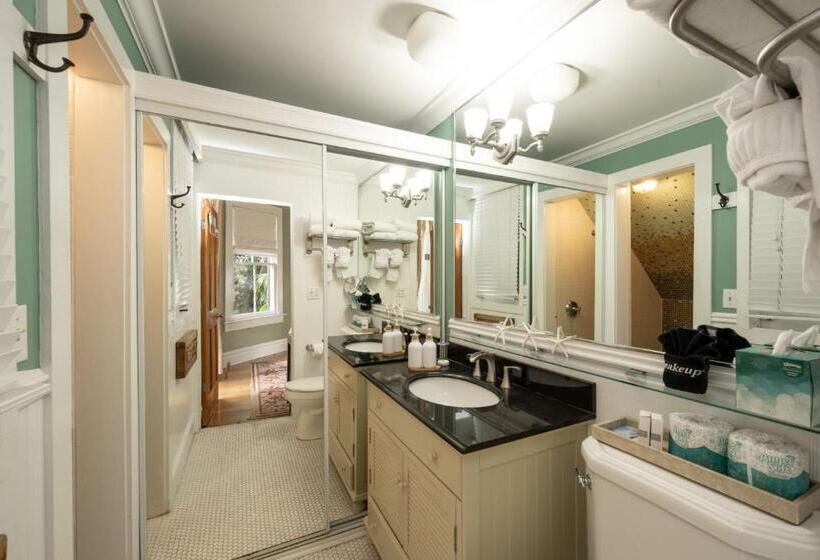 فندق The Mermaid & The Alligator