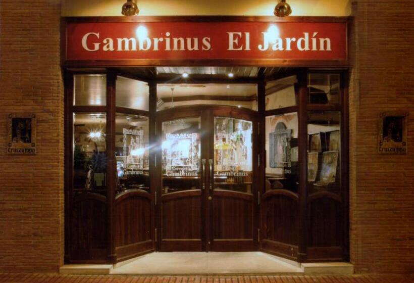 Пансион Hostal El Jardín