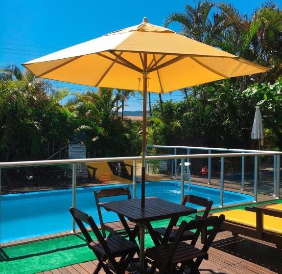 پانسیون Pousada Palhocinha Garopaba