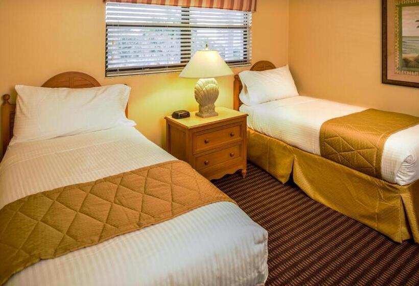 Charter Club Resort Of Naples Bay