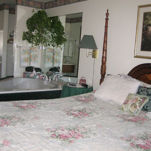 Crestview Motel