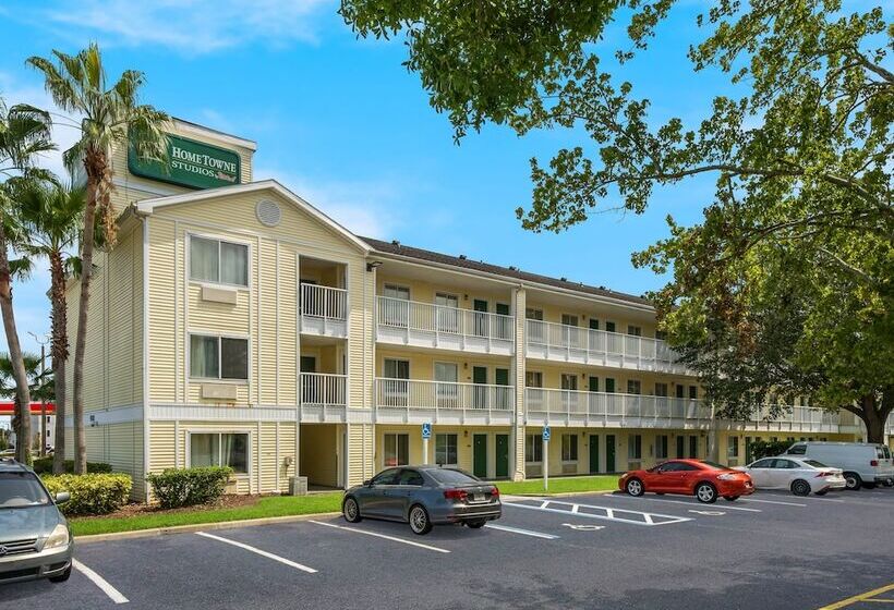 Hometowne Studios By Red Roof Orlando   Ucf Area
