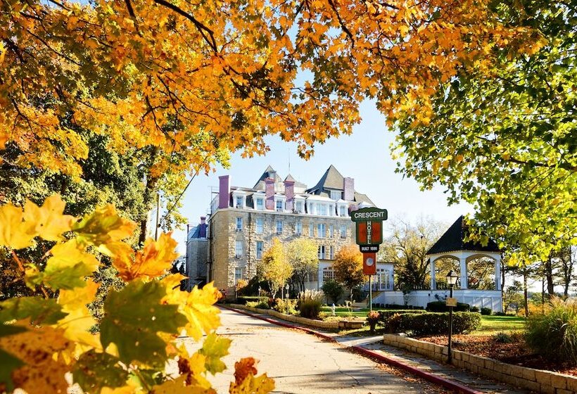 1886 Crescent Hotel And Spa