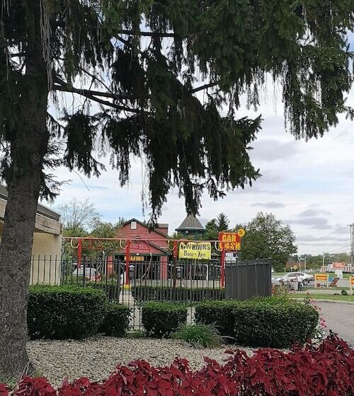 فندق American Value Inn