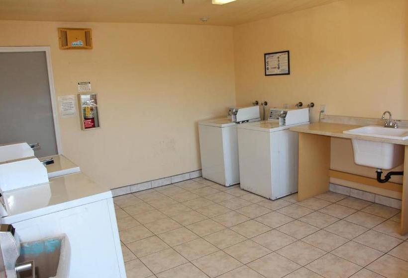 فندق Budget Inn Santa Ana