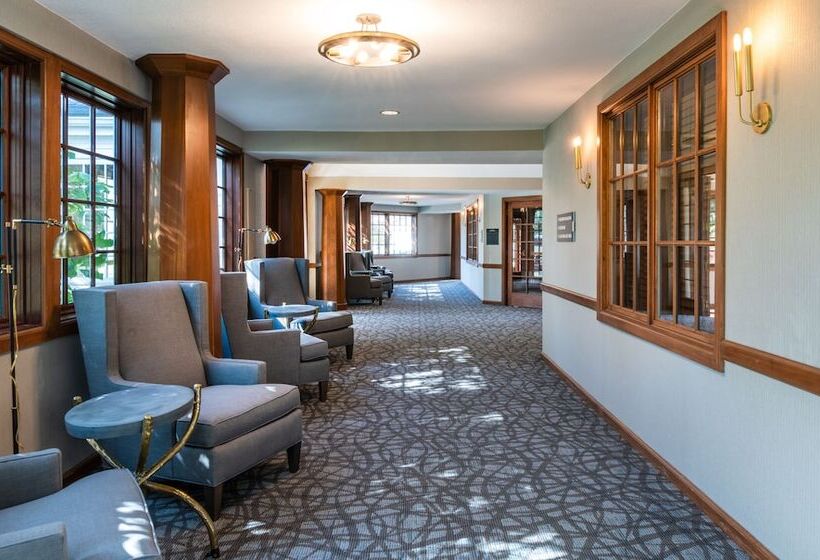 هتل Cherry Valley