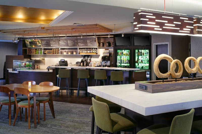 هتل Courtyard By Marriott Ann Arbor