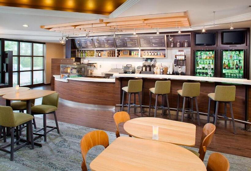هتل Courtyard By Marriott Ann Arbor