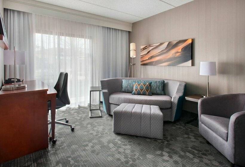 فندق Courtyard By Marriott Fishkill