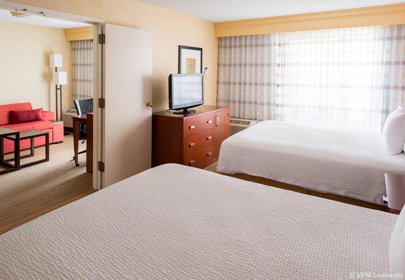 فندق Courtyard Des Moines West/clive