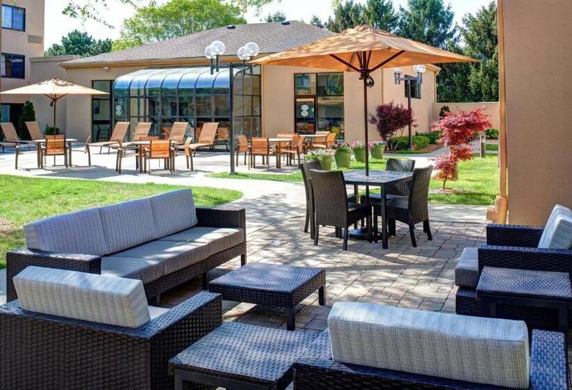 فندق Courtyard Des Moines West/clive