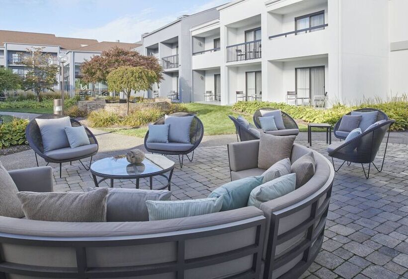 בית מלון כפרי Courtyard By Marriott Detroit Troy