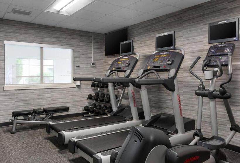 فندق Courtyard By Marriott Fishkill