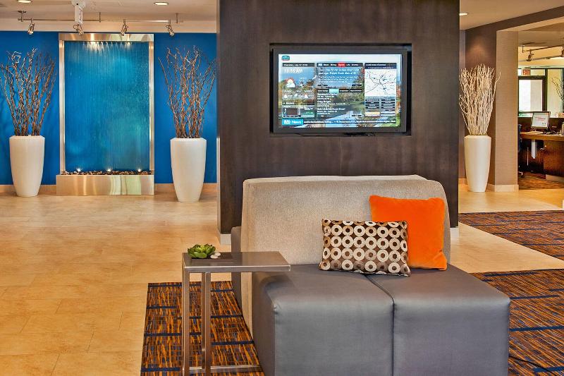 فندق Courtyard By Marriott Frederick