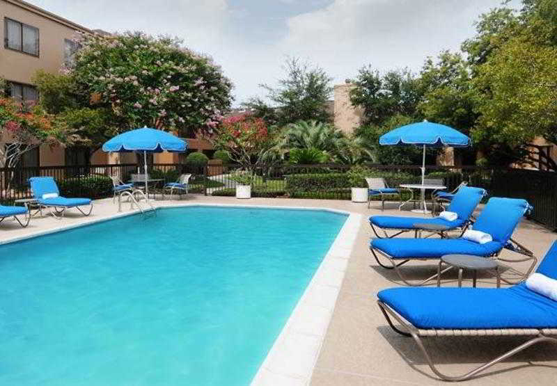 هتل Courtyard By Marriott Houston Hobby Airport