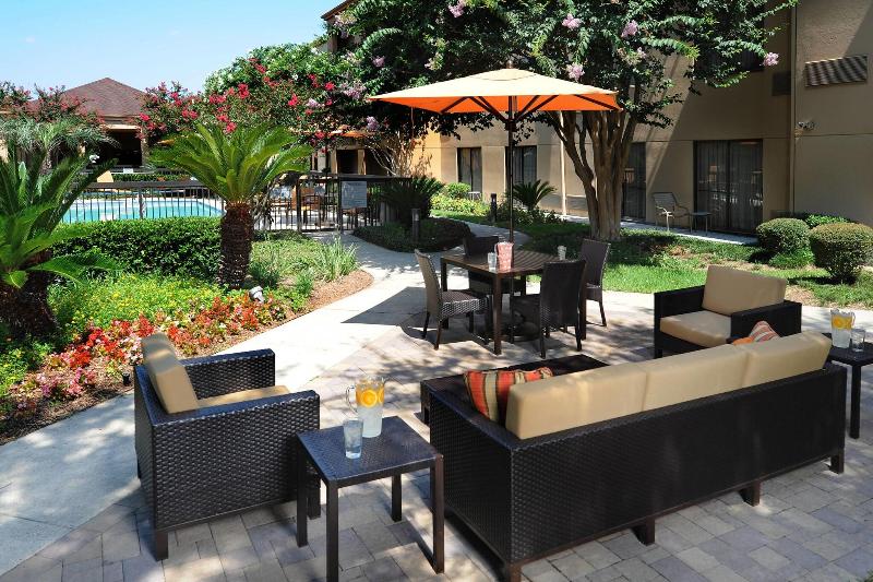 هتل Courtyard By Marriott Houston Hobby Airport